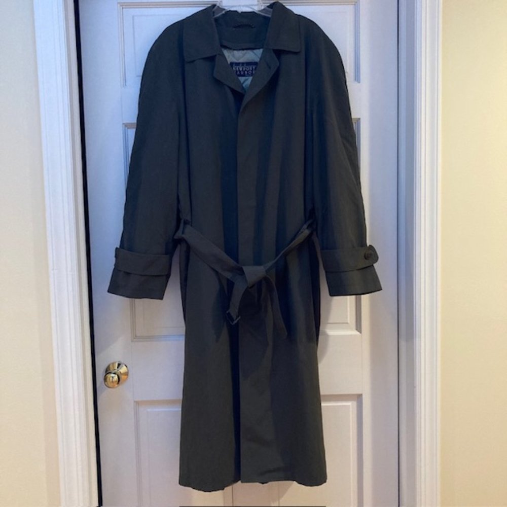 USA made Vintage Newport Harbor Brown Trench coat with removable lining 44R